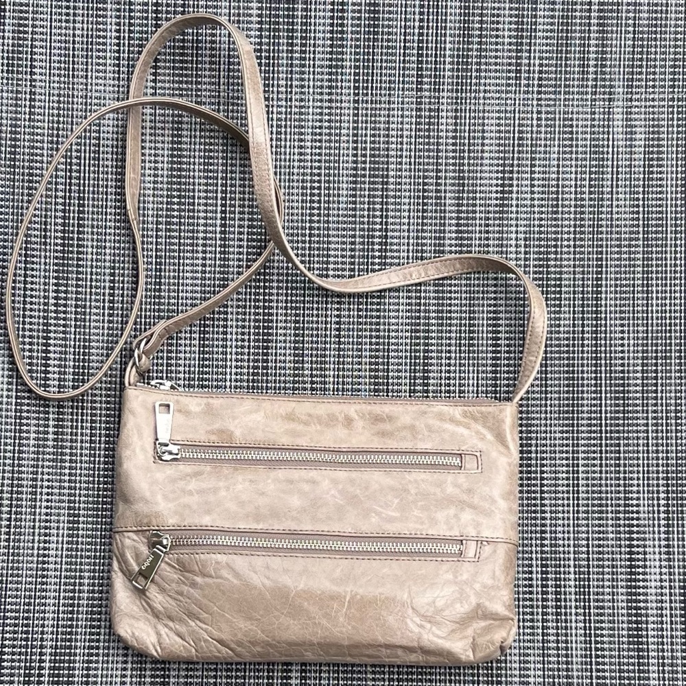 Hobo Mara Double Zipper Crossbody Beige Great Condition!